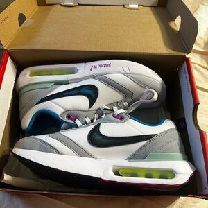 Brand new Nike Air Max